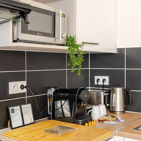 Apartment Paris I 77m Cosy Luxe I Near By Subway 11 & Airport *